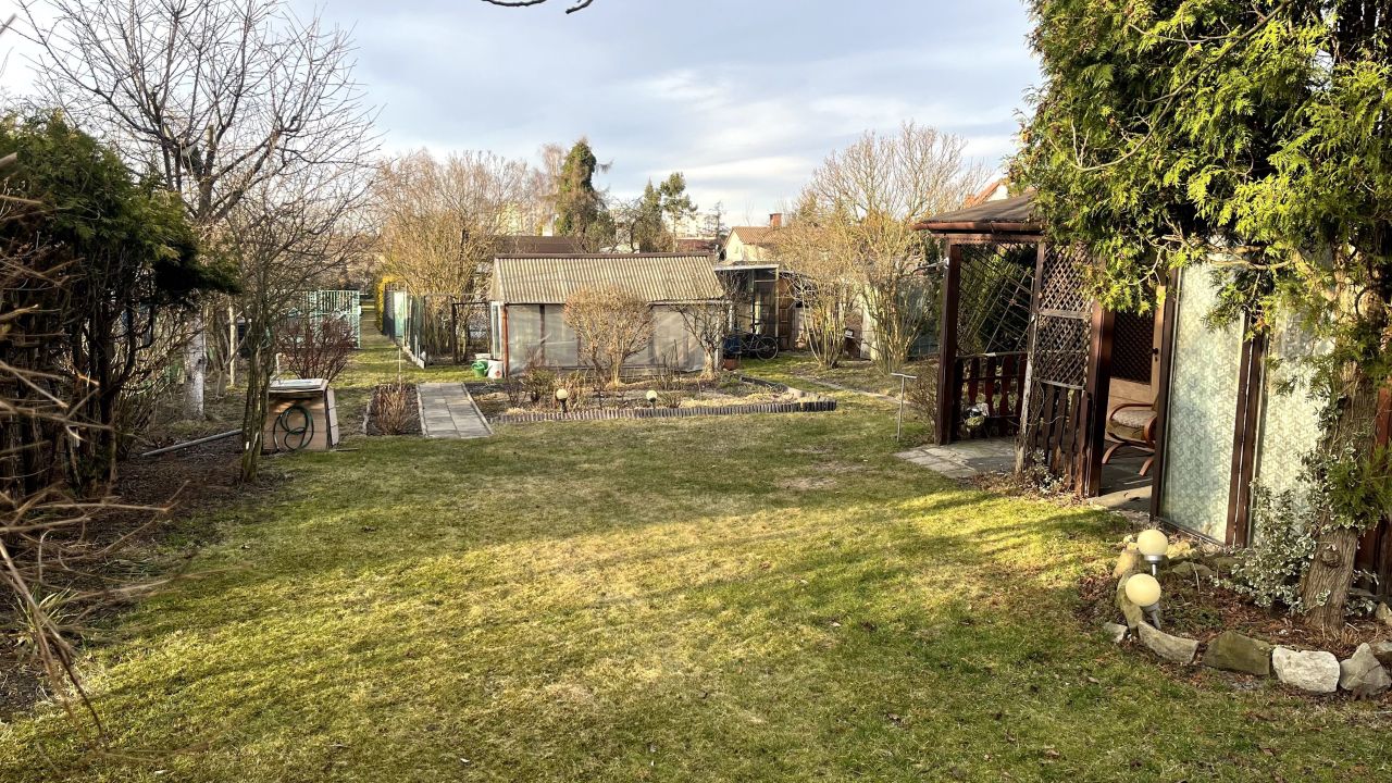 Działka rod Katowice Piotrowice, ul. Kostki Napierskiego. Zdjęcie 2