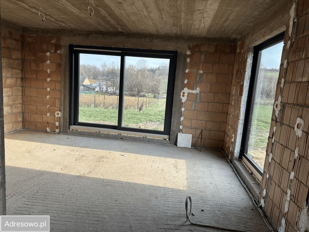 bliźniak, 5 pokoi Trąbki. Zdjęcie 10