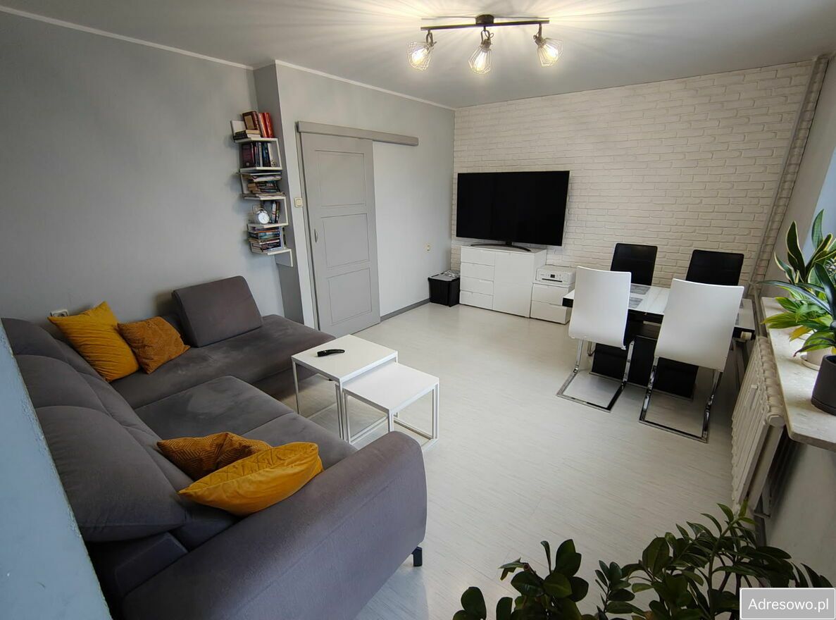 Mieszkanie 3-pokojowe Konin Chorzeń. Zdjęcie 1