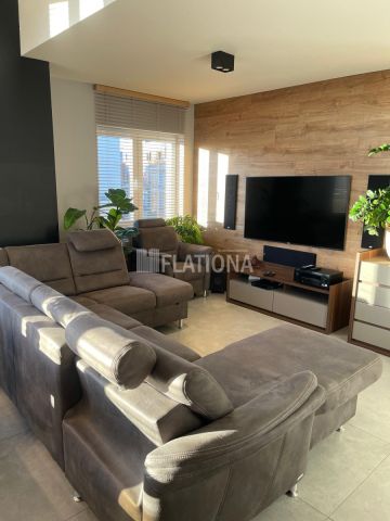 Mieszkanie 4-pokojowe Słupsk, ul. Rybacka. Zdjęcie 1