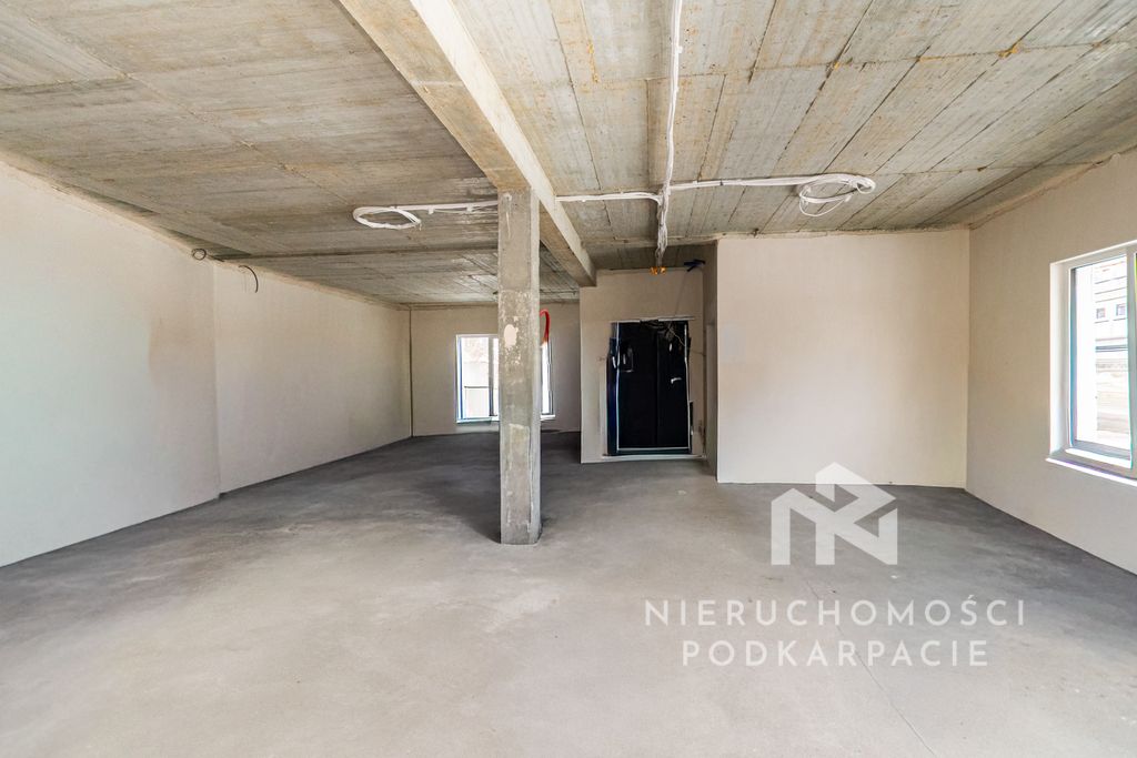 Biuro Rzeszów, al. Niepodległości. Zdjęcie 8