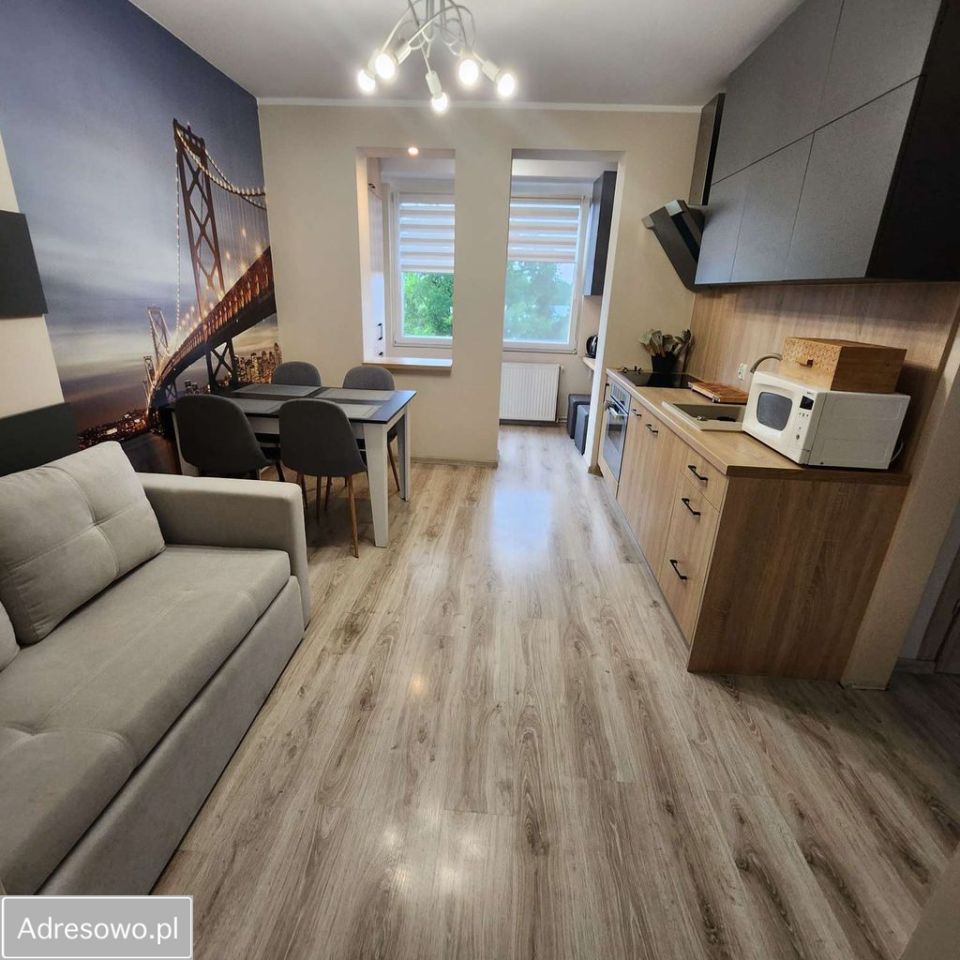 Mieszkanie 3-pokojowe Legnica. Zdjęcie 9