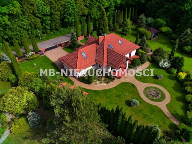 dom wolnostojący, 5 pokoi Sząbruk. Zdjęcie 1