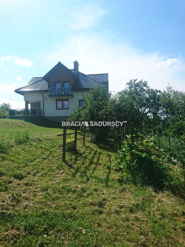 dom wolnostojący, 7 pokoi Myślenice Górne Przedmieście. Zdjęcie 3