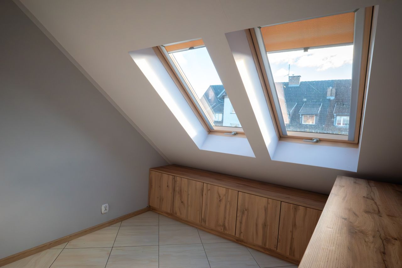 bliźniak, 6 pokoi Kołobrzeg Centrum. Zdjęcie 12