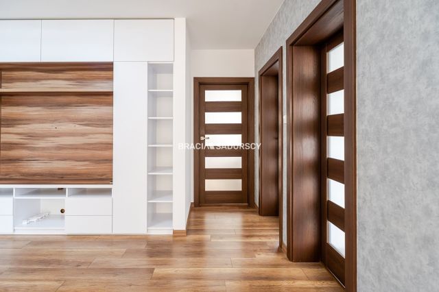 Mieszkanie 4-pokojowe Skawina, ul. Mikołaja Kopernika. Zdjęcie 24