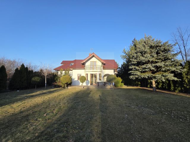 dom wolnostojący, 5 pokoi Grodzisk Mazowiecki, ul. M. Konopnickiej. Zdjęcie 3