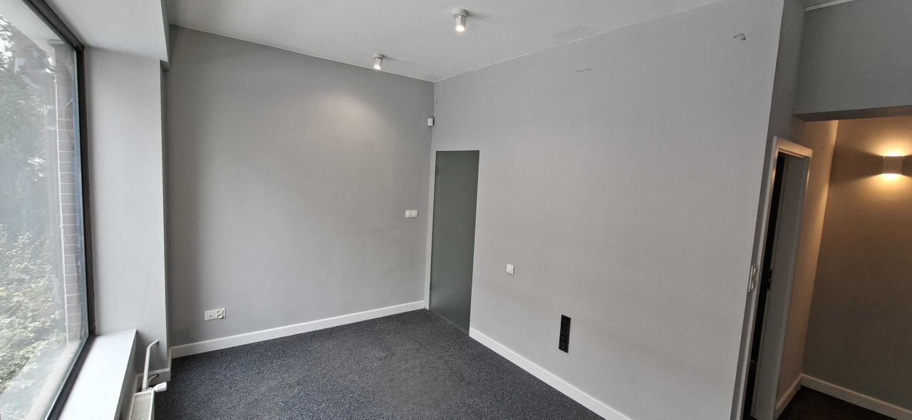 Lokal Warszawa Kabaty, ul. Na Przyzbie. Zdjęcie 2