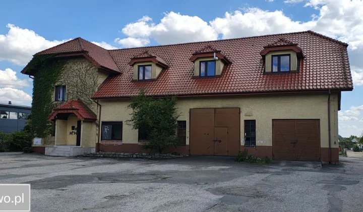 dom wolnostojący, 9 pokoi Olesno, ul. Siedmiu Źródeł