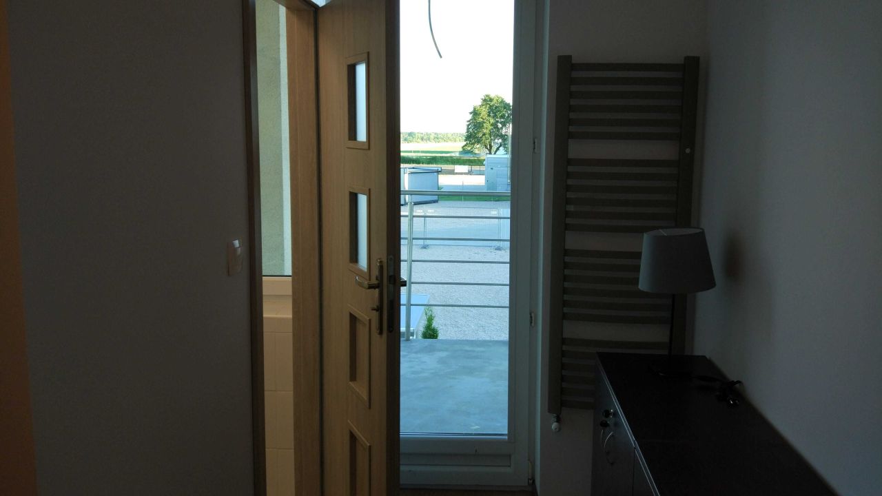 Mieszkanie 1-pokojowe Czosnów. Zdjęcie 3