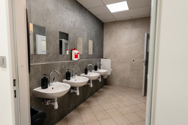 Hala/magazyn Czechowice-Dziedzice Południe, ul. Junacka. Zdjęcie 11