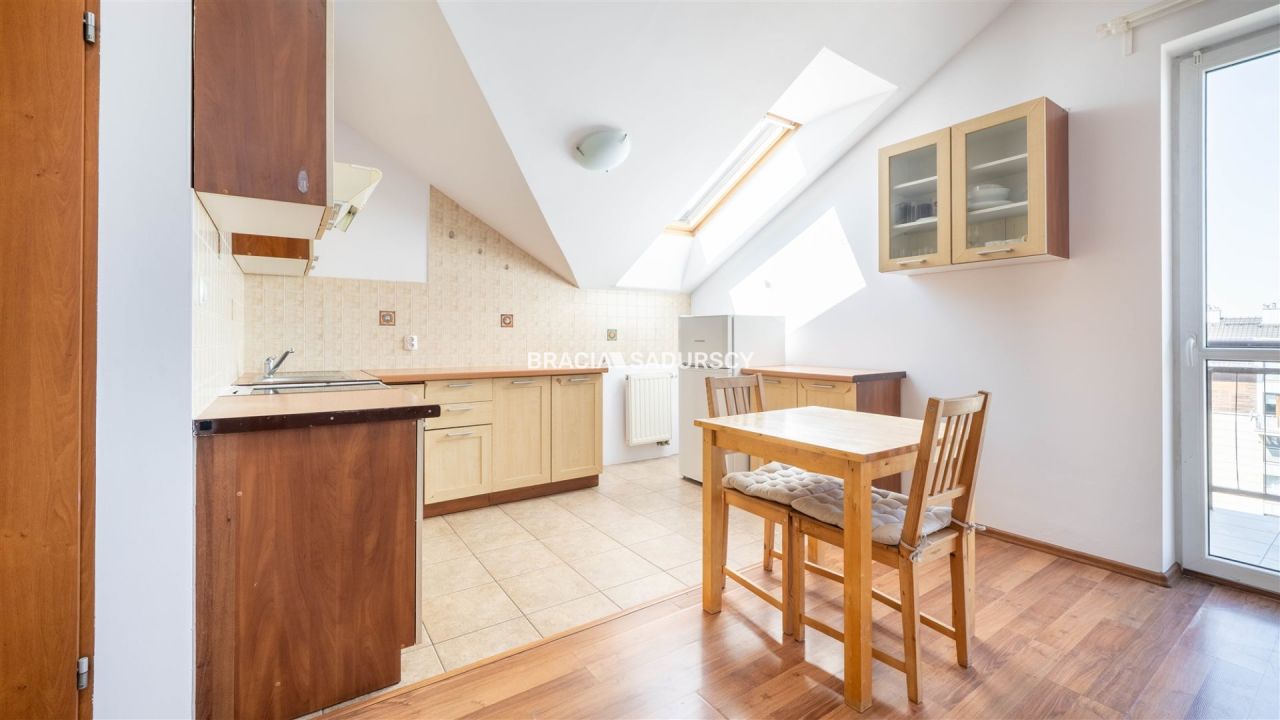 Mieszkanie 1-pokojowe Kraków Krowodrza, ul. Eljasza Walerego Radzikowskiego. Zdjęcie 4