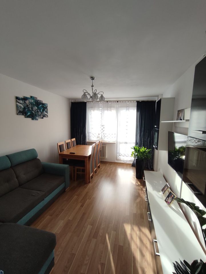 Mieszkanie 3-pokojowe Żyrardów. Zdjęcie 1