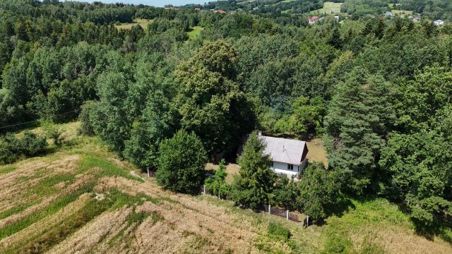 dom wolnostojący, 2 pokoje Poręba Spytkowska, ul. Bursztynowa. Zdjęcie 1