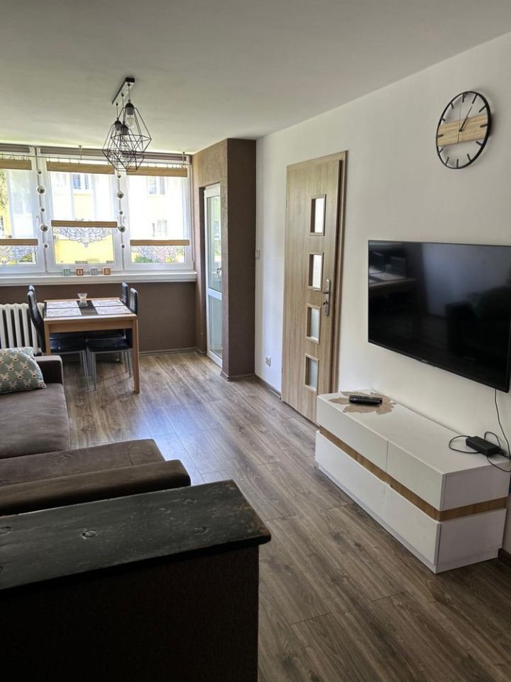 Mieszkanie 3-pokojowe Jelenia Góra Zabobrze. Zdjęcie 6