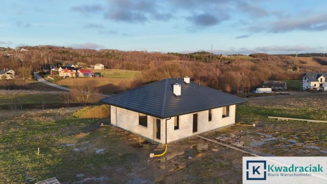 dom wolnostojący, 4 pokoje Kombornia. Zdjęcie 7