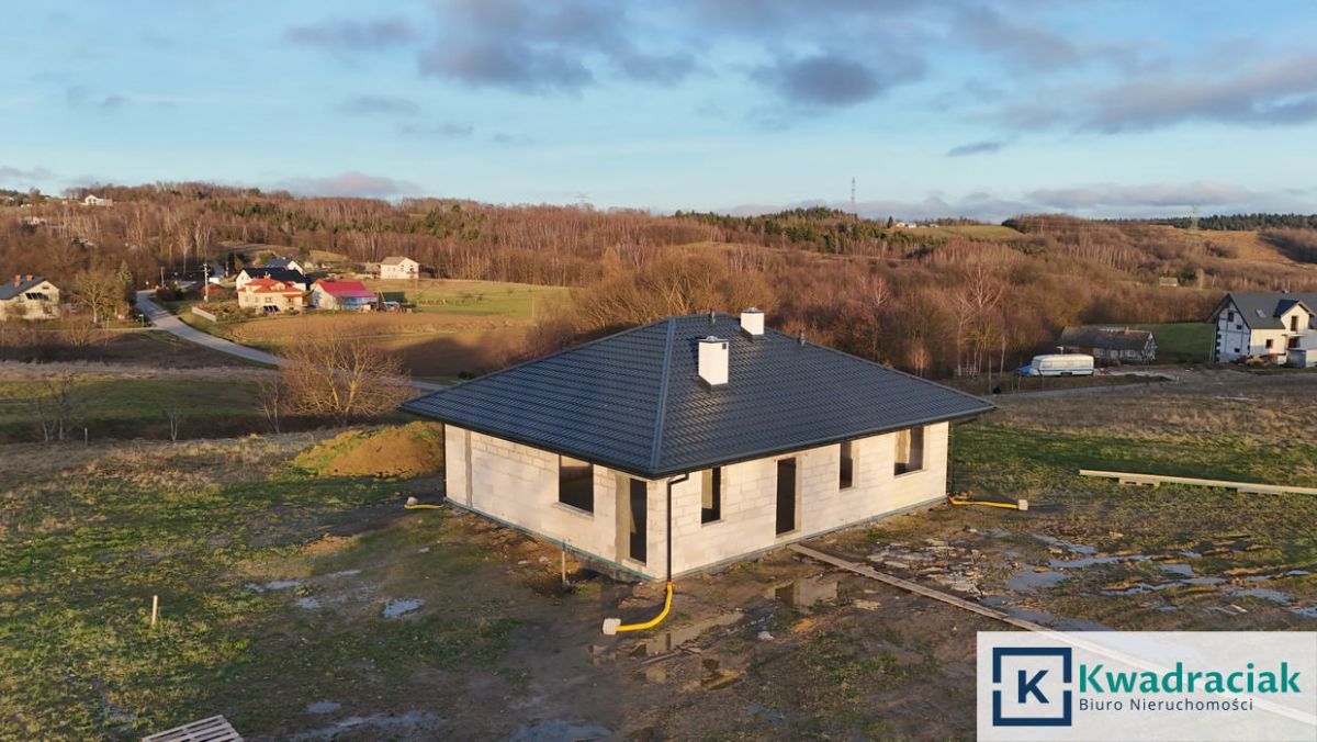 dom wolnostojący, 4 pokoje Kombornia. Zdjęcie 7