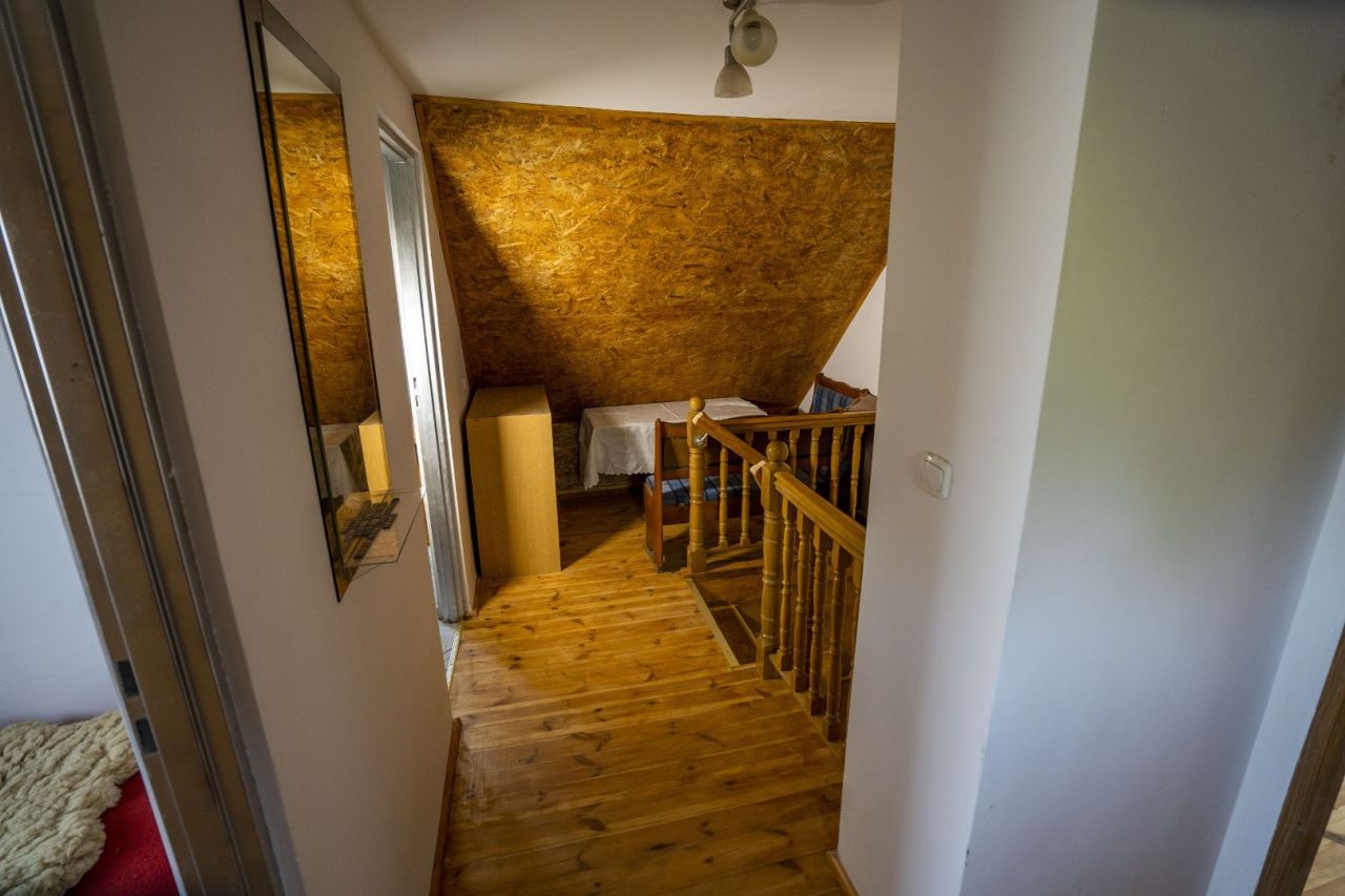 gospodarstwo, 5 pokoi Trzcinisko. Zdjęcie 17