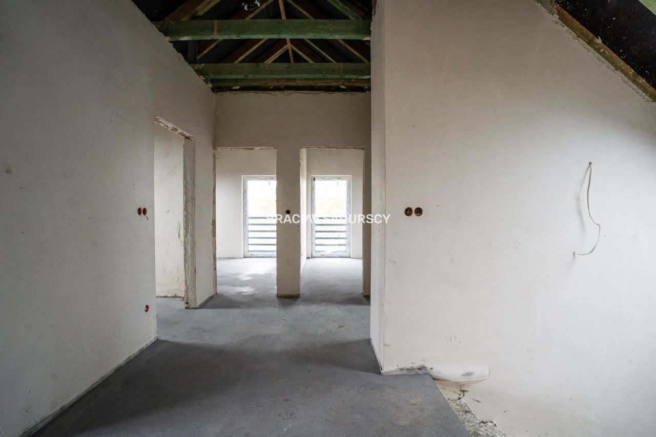 bliźniak, 6 pokoi Koźmice Wielkie. Zdjęcie 11