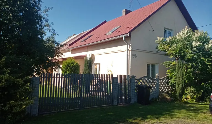 dom wolnostojący, 7 pokoi Nadolice Małe, ul. Zielona