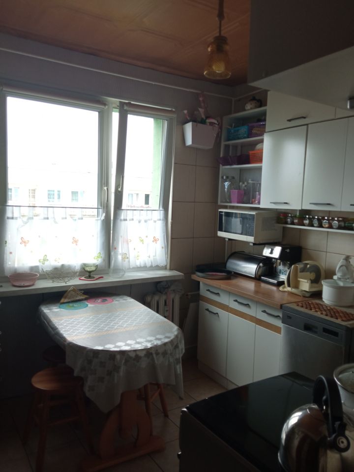 Mieszkanie 3-pokojowe Świebodzice Osiedle Piastowskie, ul. Bolesława Krzywoustego. Zdjęcie 2