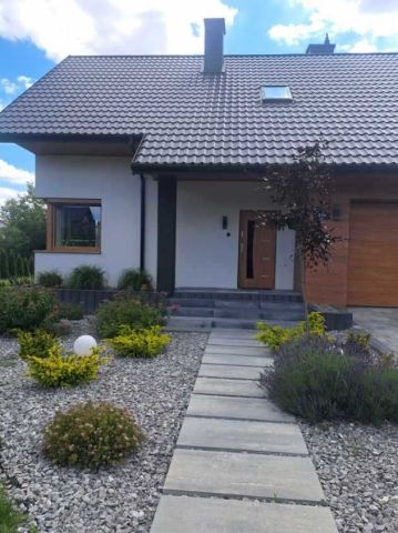 dom wolnostojący, 3 pokoje Janik. Zdjęcie 1