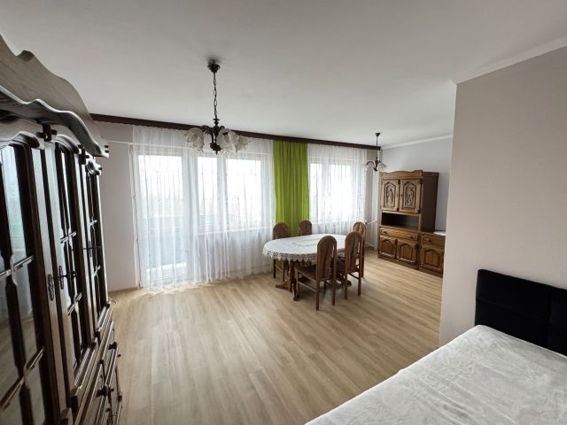Mieszkanie 3-pokojowe Rzeszów Nowe Miasto, ul. Witolda Świadka. Zdjęcie 1