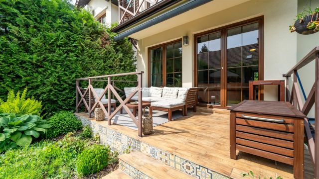 dom szeregowy, 6 pokoi Zabawa. Zdjęcie 2