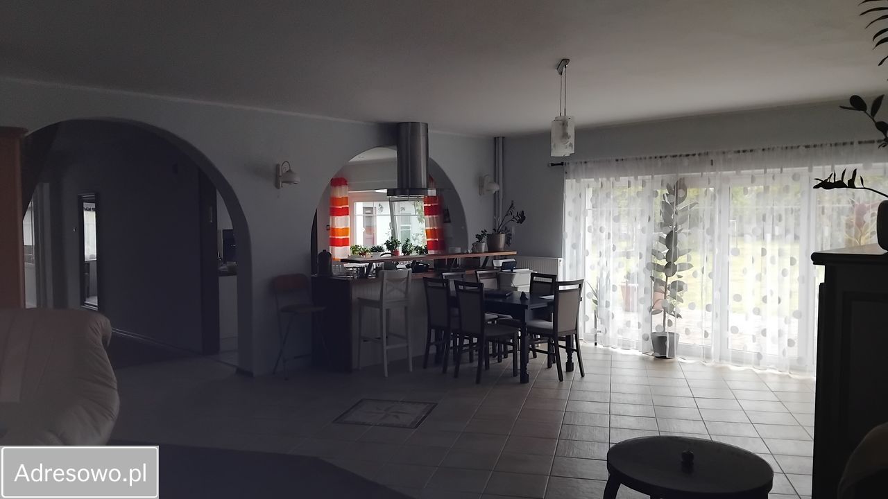 dom wolnostojący, 6 pokoi Krosin. Zdjęcie 11