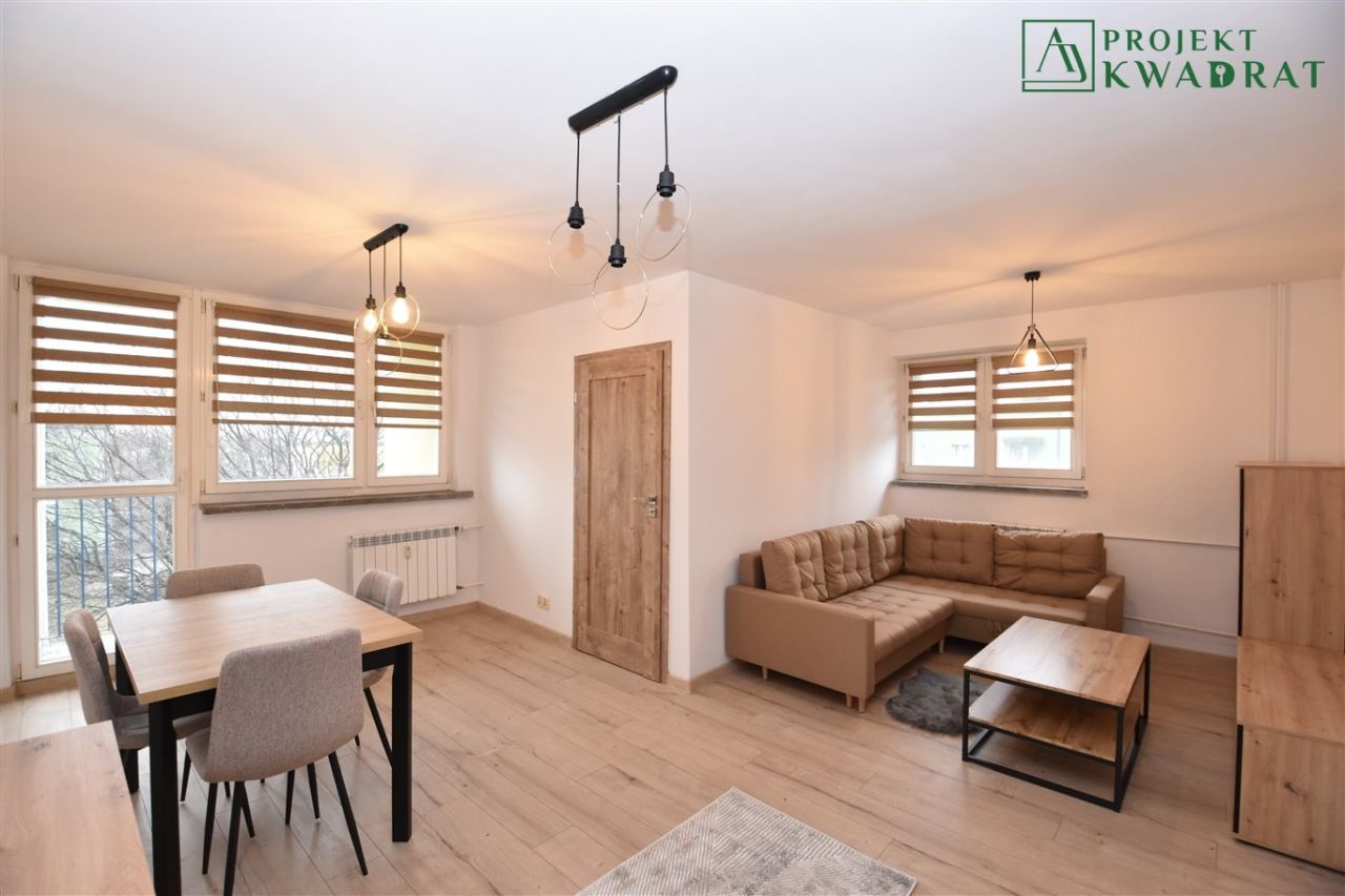 Mieszkanie 3-pokojowe Zabrze, ul. Klonowa. Zdjęcie 1