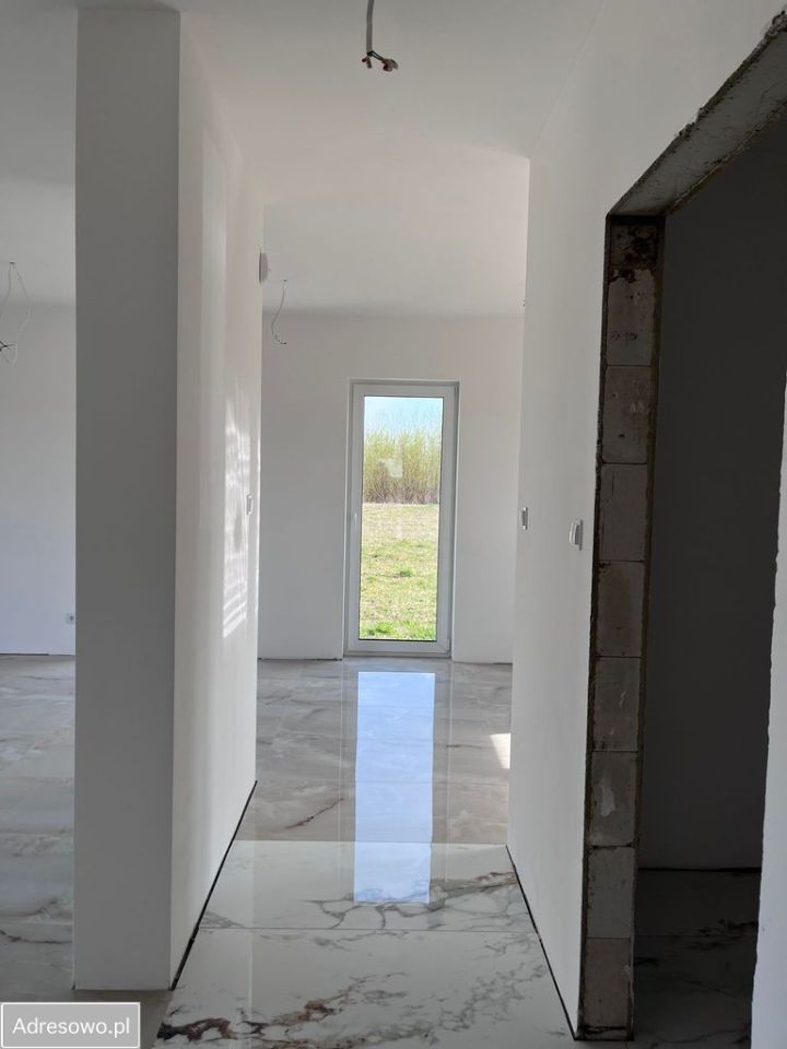 dom wolnostojący, 2 pokoje Bądki. Zdjęcie 8