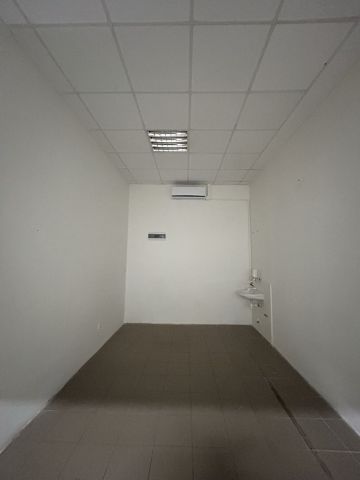 Lokal Łódź Polesie, ul. Maratońska. Zdjęcie 1