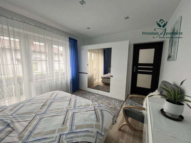 dom wolnostojący, 6 pokoi Jędrzejów, ul. Kadłubka. Zdjęcie 9