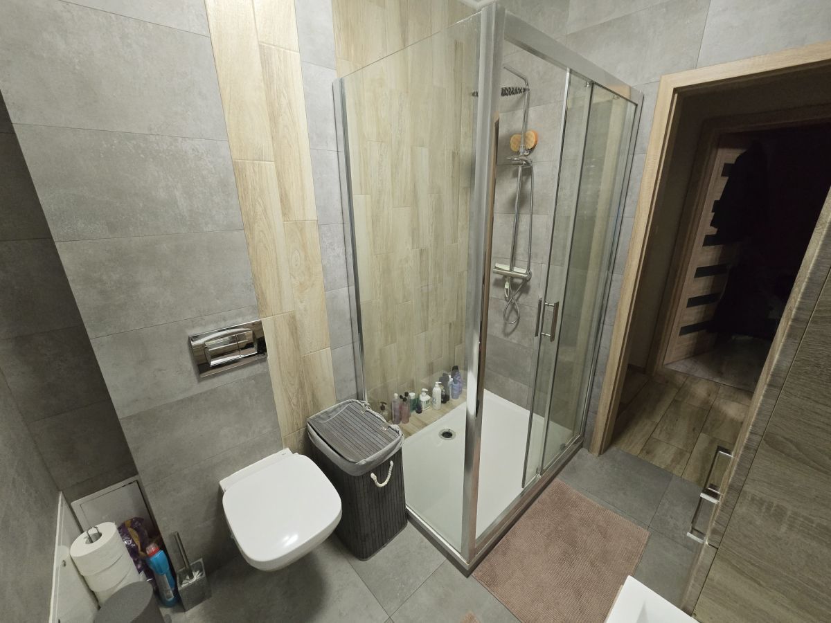 Mieszkanie 6-pokojowe Marki. Zdjęcie 8