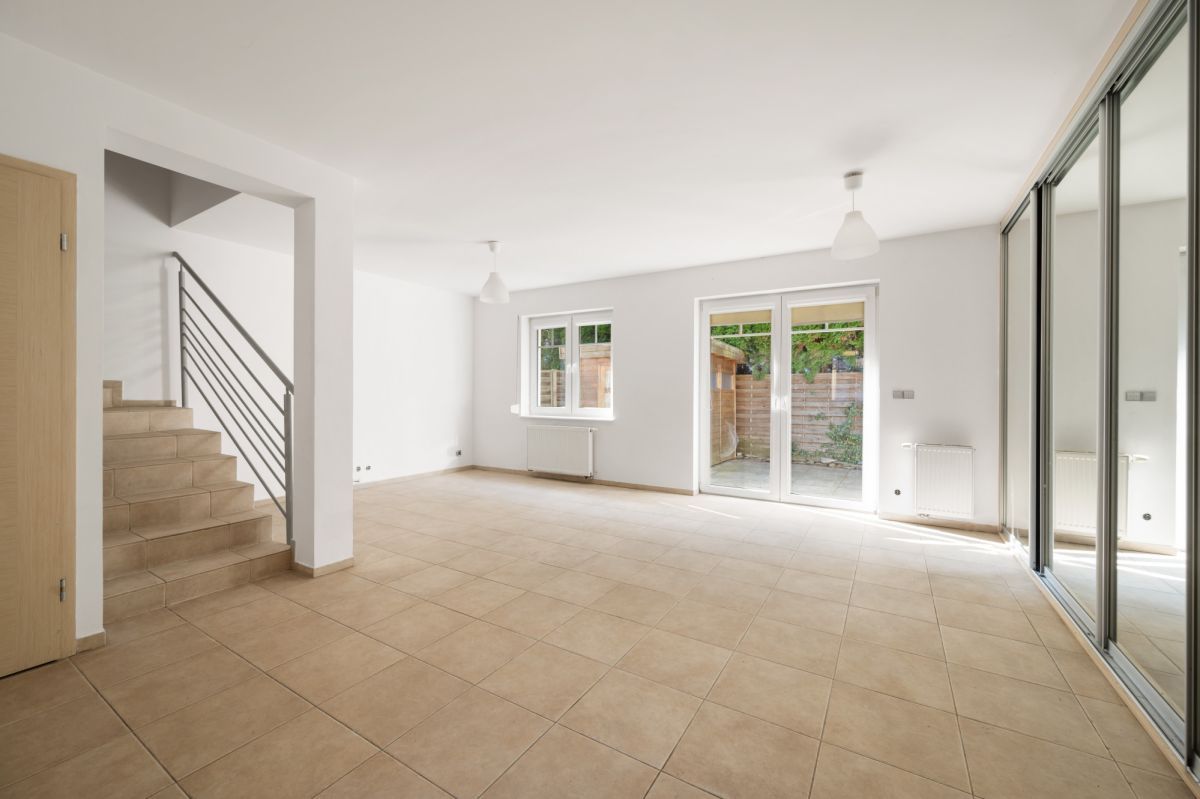 dom szeregowy, 5 pokoi Pruszcz Gdański, ul. Młodzieżowa. Zdjęcie 2