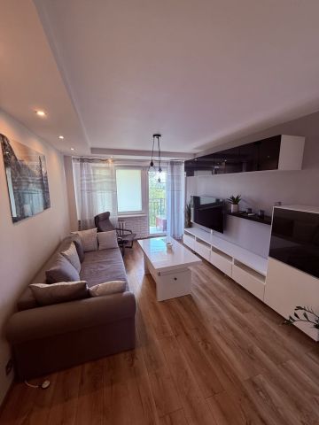 Mieszkanie 3-pokojowe Tarnów, ul. Bitwy pod Monte Cassino. Zdjęcie 1