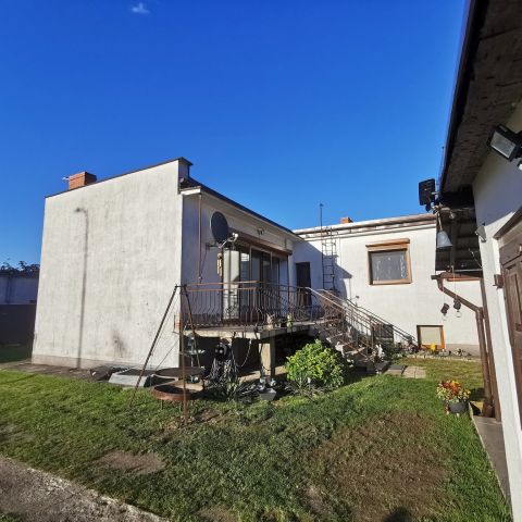 dom wolnostojący, 6 pokoi Złotów. Zdjęcie 2