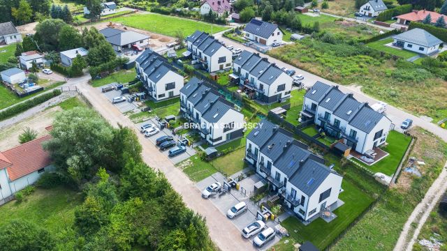 dom szeregowy, 5 pokoi Sułków. Zdjęcie 2