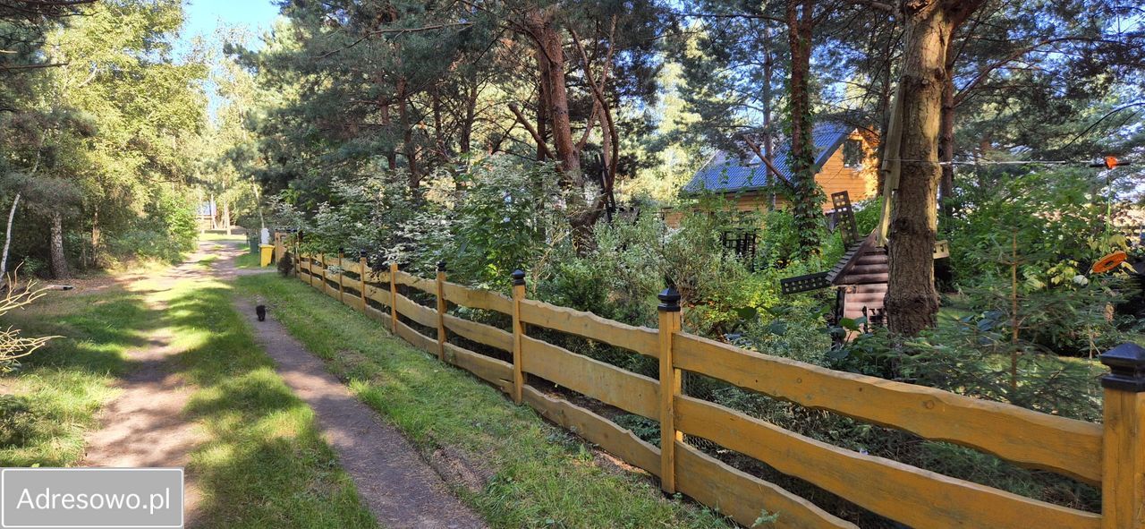 dom wolnostojący, 1 pokój Lutom. Zdjęcie 18