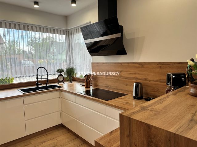 dom wolnostojący, 4 pokoje Kraków Nowa Huta. Zdjęcie 13