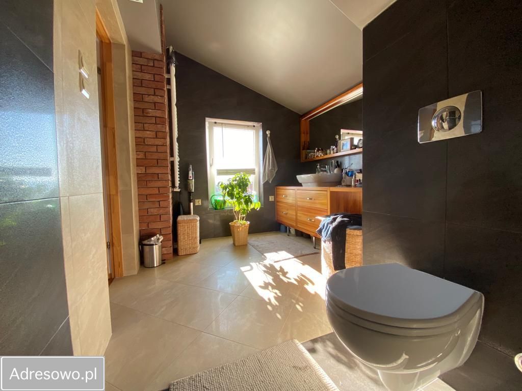 dom wolnostojący, 8 pokoi Kuńkowce. Zdjęcie 8