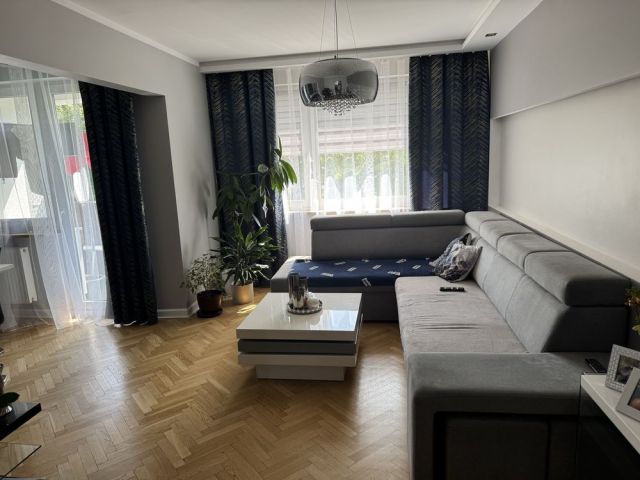 Mieszkanie 4-pokojowe Gdynia Obłuże. Zdjęcie 1