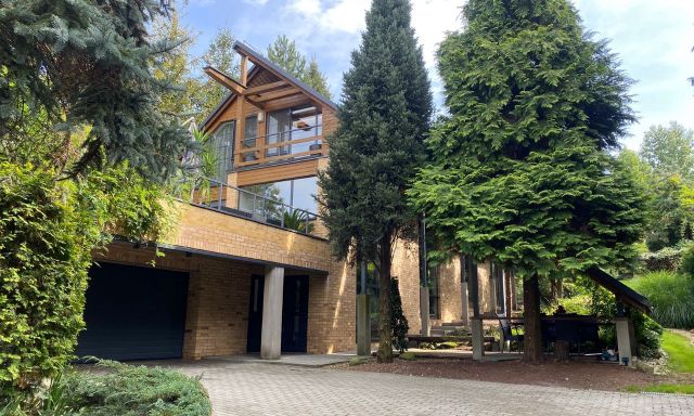 dom wolnostojący, 5 pokoi Kraków Krowodrza, ul. Zakamycze. Zdjęcie 1