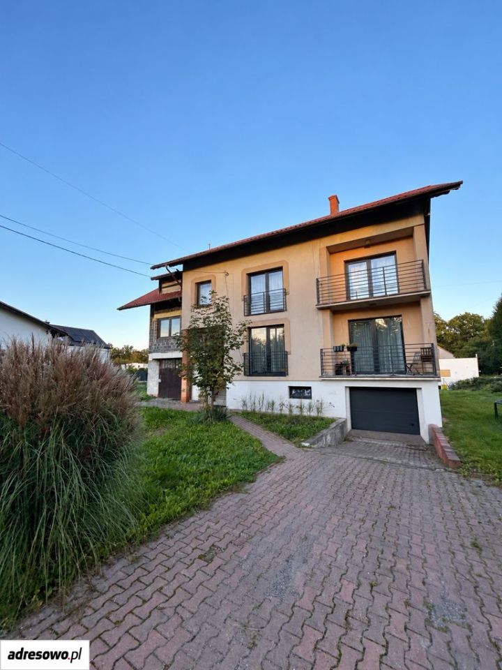 dom wolnostojący, 10 pokoi Janowice, ul. Janowicka. Zdjęcie 7