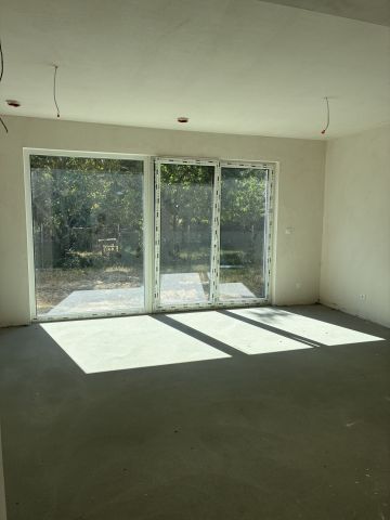 bliźniak, 4 pokoje Bronisze. Zdjęcie 9