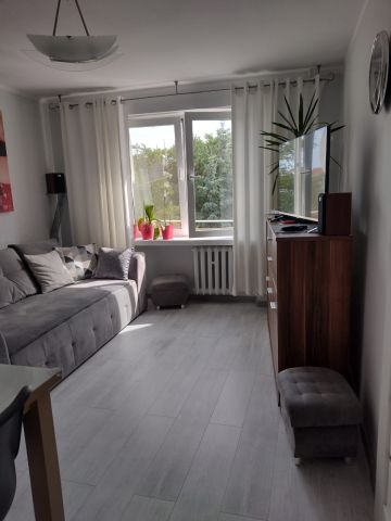 Mieszkanie 2-pokojowe Koło, ul. Władysława Broniewskiego. Zdjęcie 1