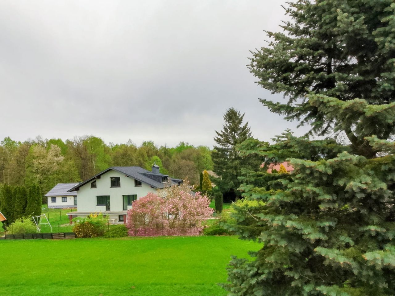 dom wolnostojący, 7 pokoi Bielsko-Biała Hałcnów, ul. Pisarska. Zdjęcie 15