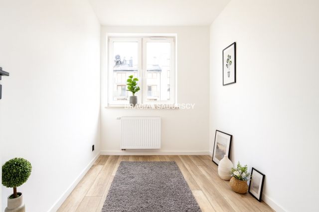 Mieszkanie 3-pokojowe Kraków, ul. Henryka i Karola Czeczów. Zdjęcie 4