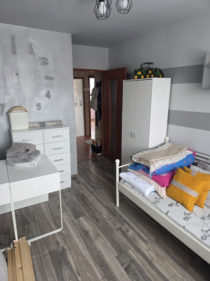 Mieszkanie 3-pokojowe Potęgowo. Zdjęcie 2