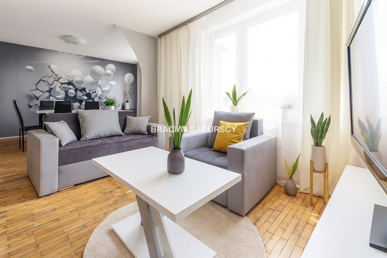 bliźniak, 5 pokoi Wieliczka Centrum, ul. Brata Alojzego Kosiby. Zdjęcie 3